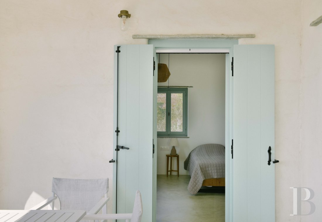 A former olive farm transformed into a charming house on the island of Tinos, in the north of the Cyclades - photo  n°8